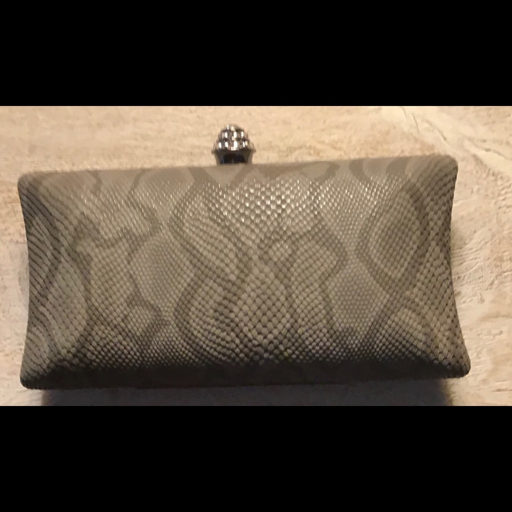 Clutch purse